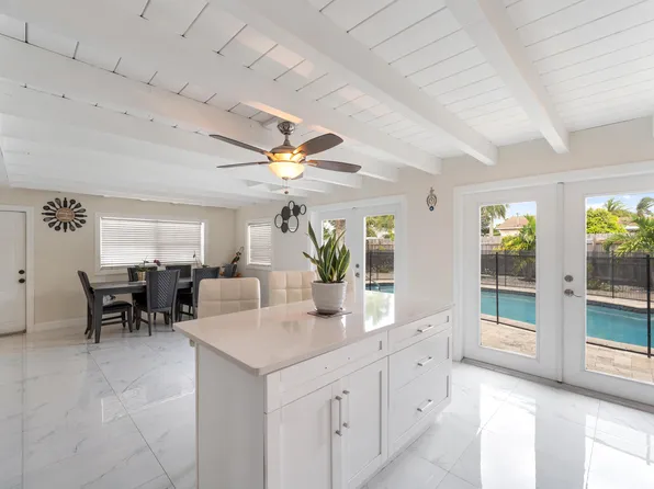 808 Wright Drive, Lake Worth, FL 33461