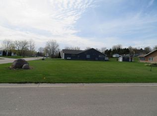 5 Southeast St, Pelican Rapids, MN 56572