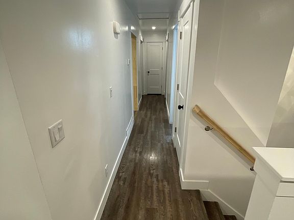 3rd image of 582 E Ramona Ave