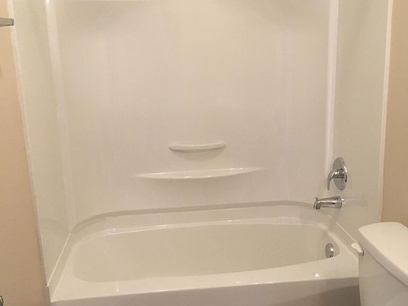 5th image of 44 E Franklin St #3E