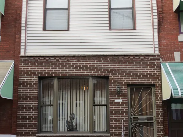 1127 Daly St, Philadelphia, PA 19148