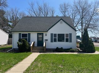 702 N Armstrong Ave, Litchfield, MN 55355