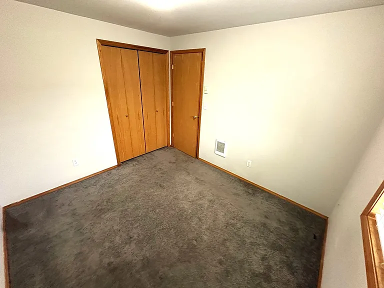 1904 Starker Pl — Photo 7