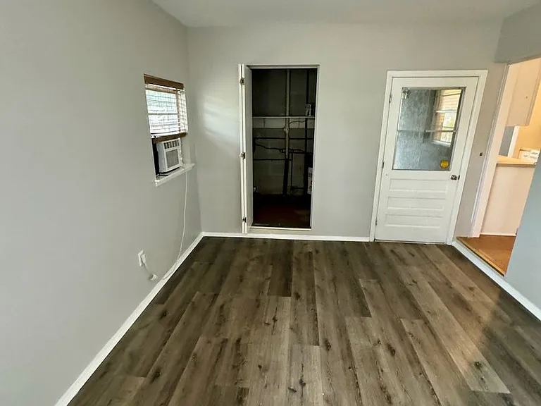 21804 Marlin Ave — Photo 31