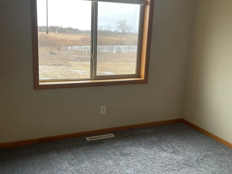 1205 Mockingbird Loop — Photo 17