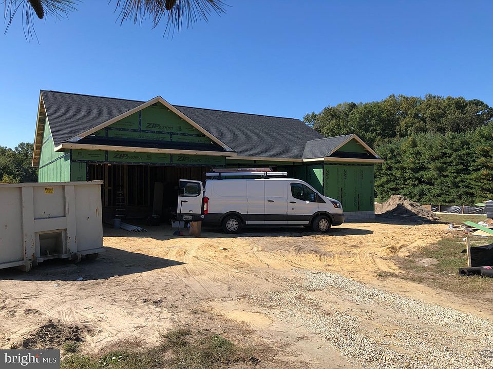 2nd image of 9060 Woodland Ferry Rd