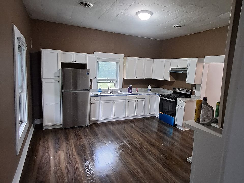 1st image of 122 Highland Ave