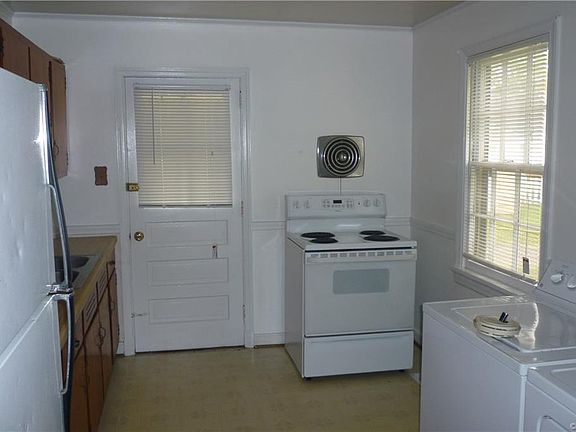 4th image of 6800 Hanover Ave