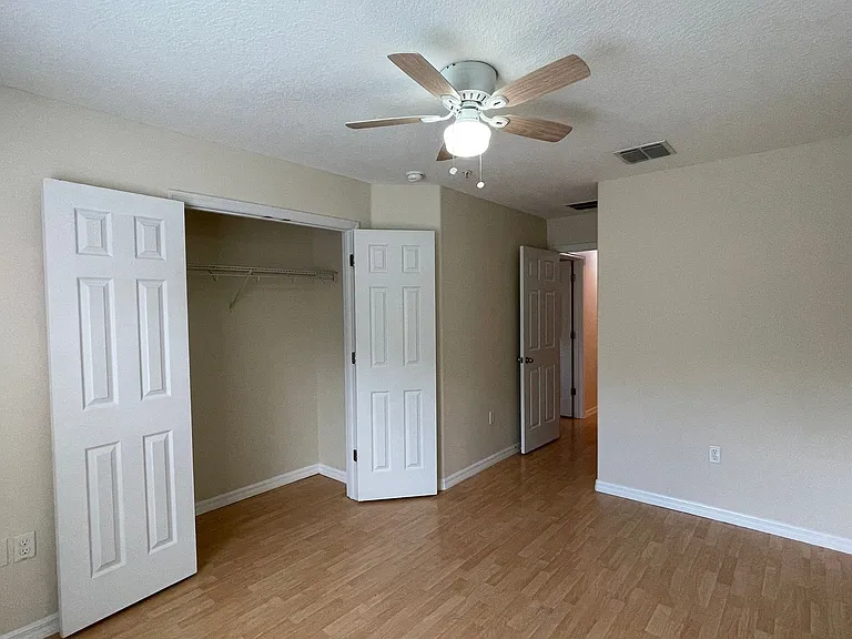 9484 Strongbark Ln — Photo 33