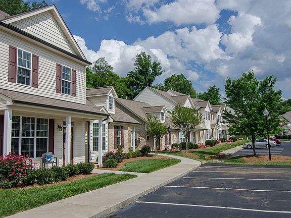 2nd image of 52 Nandina Dr