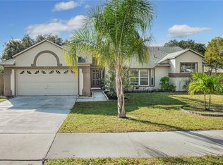 677 Lagoon Dr, Oviedo, FL 32765