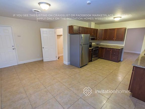 5th image of 3720 W Park Rd