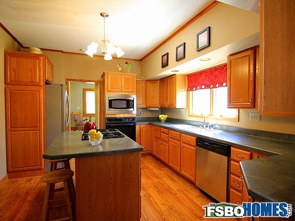 Large Kitchen with Island