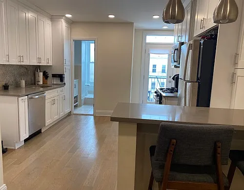 408 Grand St #4R Photo 1