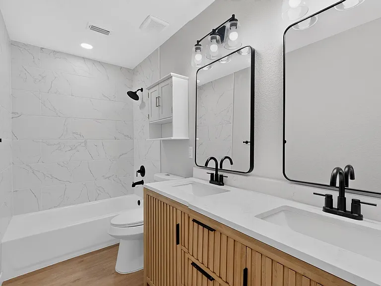 13291 Guerin Dr — Photo 34