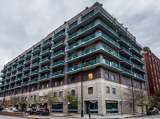 910 W Madison St APT 902E, Chicago, IL 60607