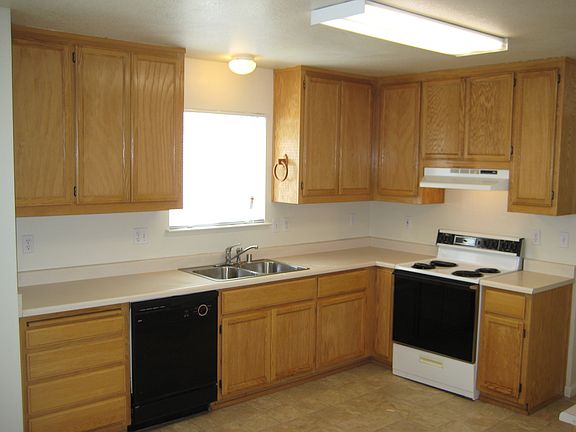 3rd image of 1179 Araquipa Ct