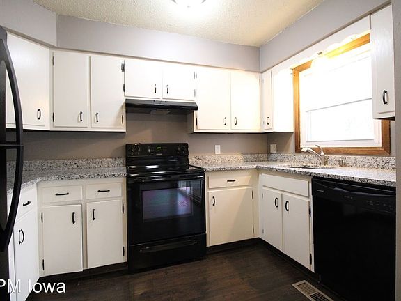 2nd image of 716 NW Greenwood St #44