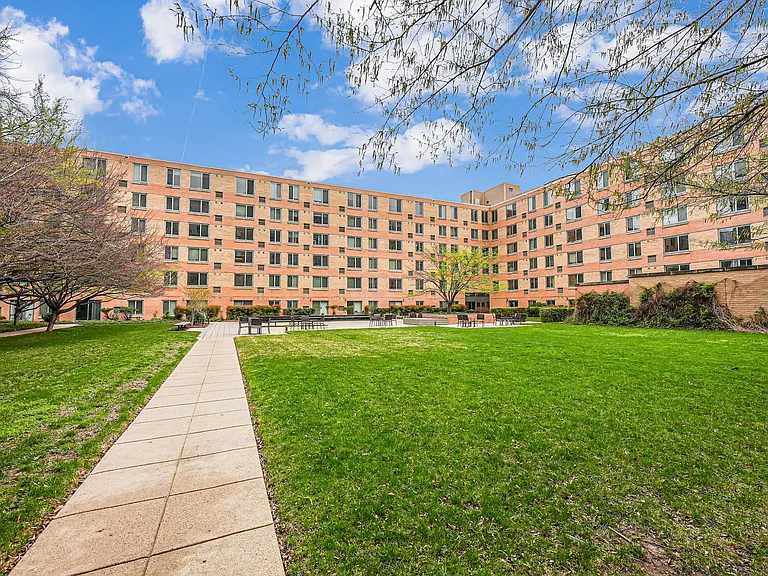 440 L St NW #809 — Photo 34