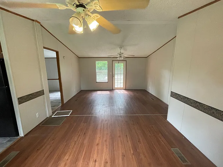 11642 SE 50th Avenue Rd — Photo 1
