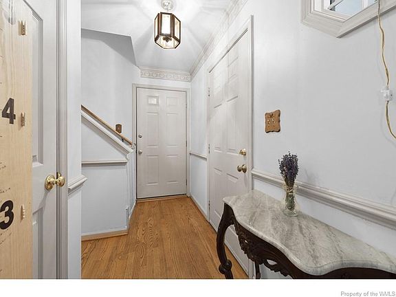 5th image of 4768 Bristol Cir #E