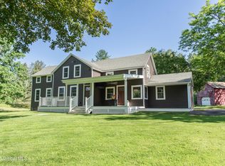 2 Spring Rd, Glenville, NY 12302
