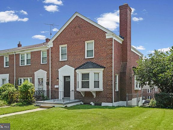 2nd image of 1635 Woodbourne Ave