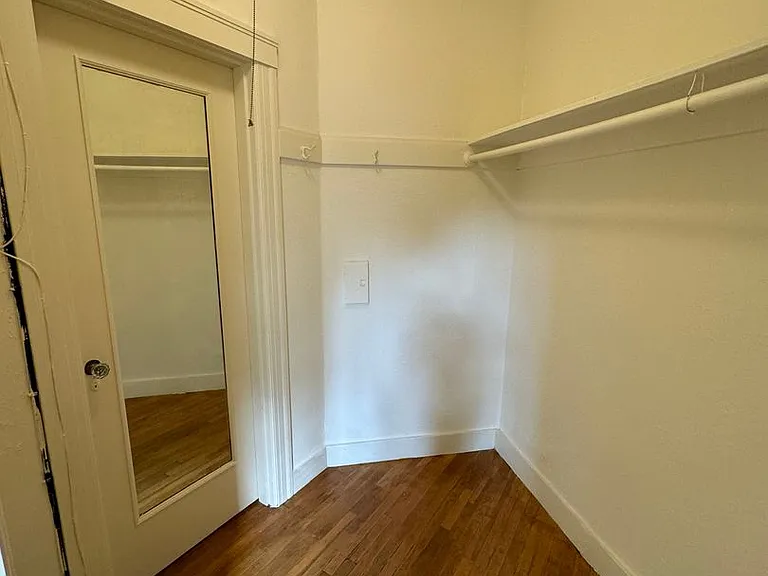 101 Cervantes Boulevard (918r) — Photo 12