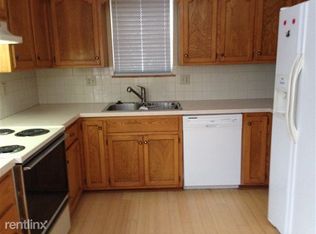 2023 NE Patterson Dr, Lees Summit, MO 64086