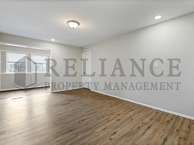 2722 N Holyoke St — Photo 6