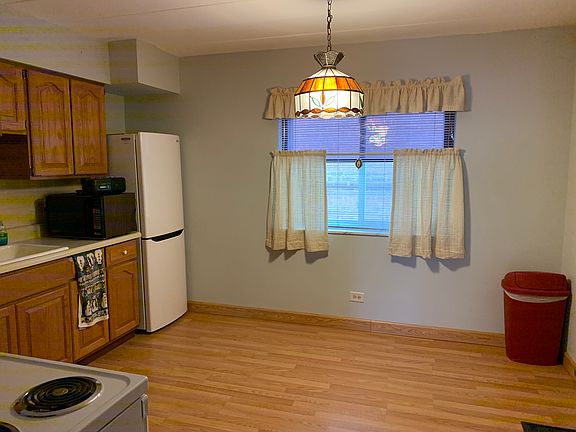 3rd image of 5555 W Sunnyside Ave APT 1B