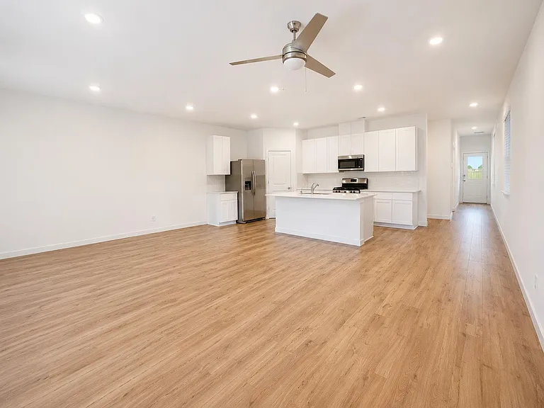 28146 Meadowlark Sky Dr — Photo 4
