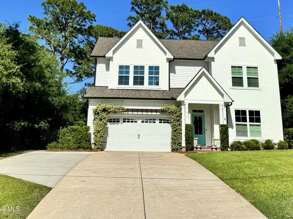 413 Robert E Lee Drive, Wilmington, NC 28412