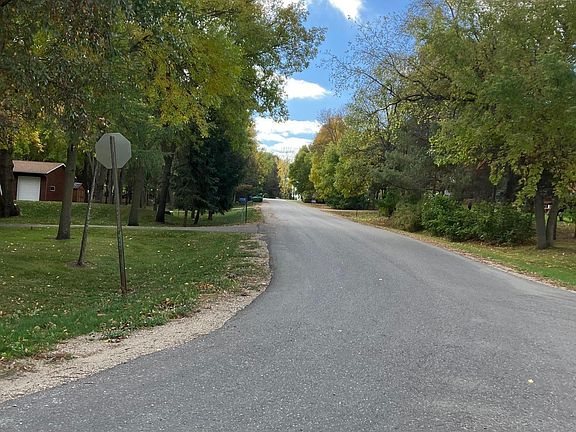 2nd image of 999999999 Tamarac Cir NE