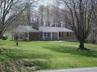 28 Chantilly Dr, Fancy Gap, VA 24328