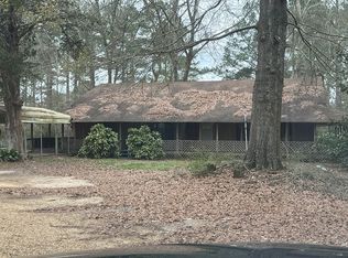 457 Graves Rd, Ellisville, MS 39437