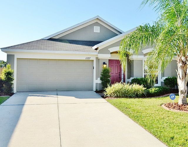 1st image of 1127 Summer Breeze Dr