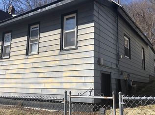 839 5th St, Rensselaer, NY 12144