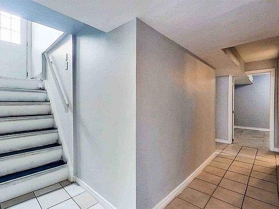 4th image of 68 Harrison Dr