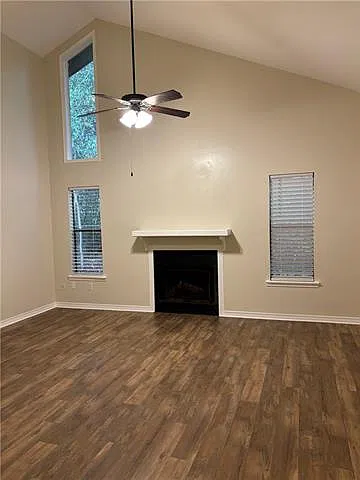 3 bed, 2.0 bath, 1250 sqft, $1,500 — Photo 2