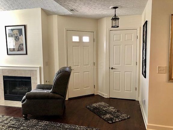 5th image of 107 Villa Side Ln