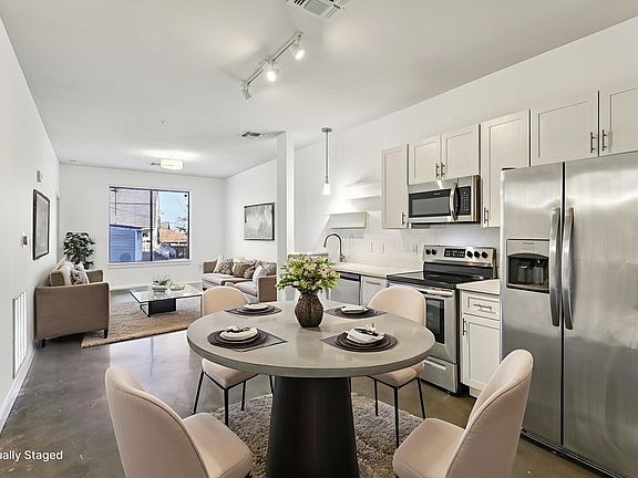 3rd image of 1900 12th Ave S APT 205