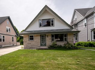 723 Hawthorne Ave #A, South Milwaukee, WI 53172
