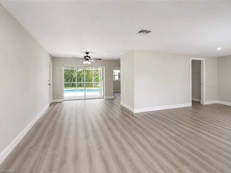 4532 Beechwood Lake Dr — Photo 8