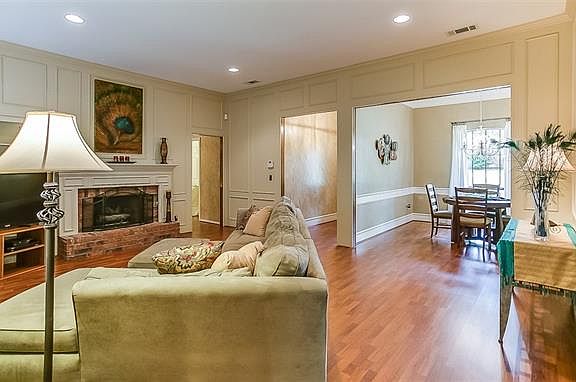 3rd image of 4213 Emerson Dr