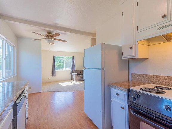 3rd image of 250 Tabor Dr