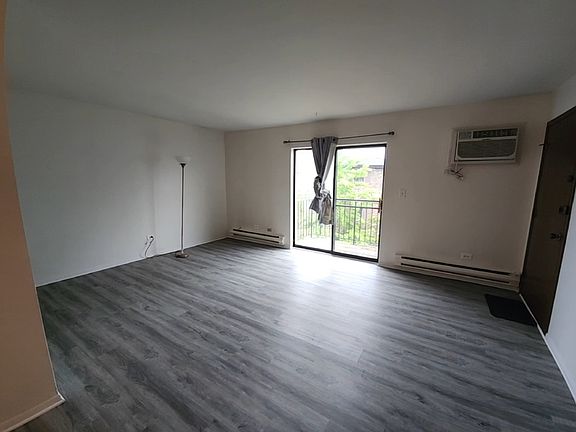 4th image of 1519 N Silver Ln APT 3B