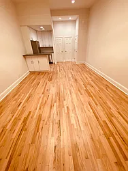 Rented by Metropolis Real Estate of Manhattan