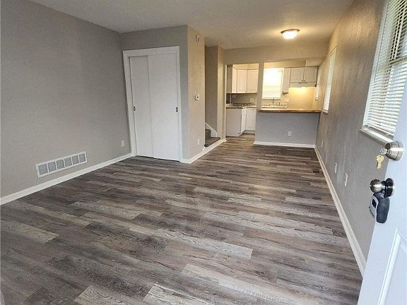 3rd image of 681 Shedborne Ave #677
