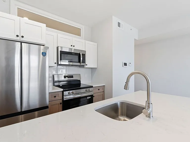 4140 W Girard Ave — Photo 8